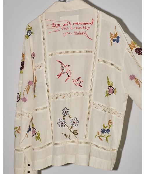 TODAYFUL（トゥデイフル）の「Embroidery Patchwork Shirts（シャツ
