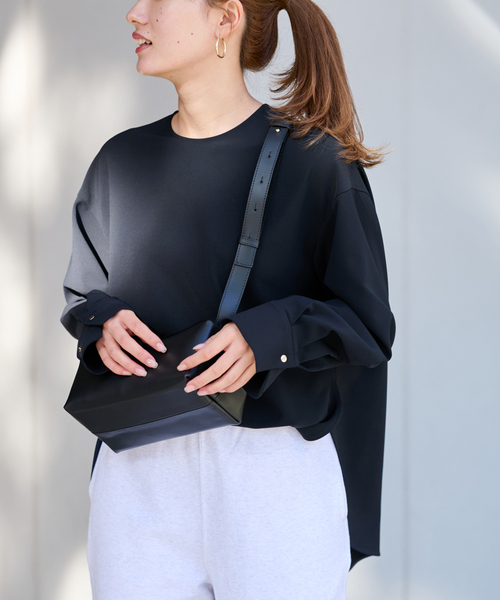 FRAMeWORK（フレームワーク）の「ダブルクロスタックスリーブブラウス