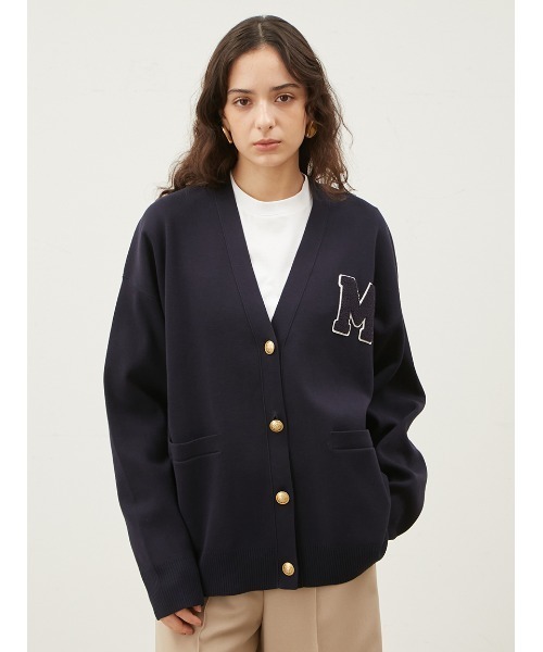 Mila Owen（ミラオーウェン）の「アップリケデザイン金釦Vネックニット