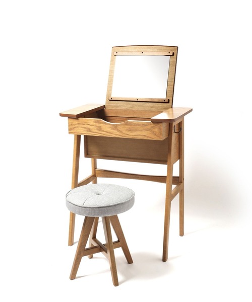 テーパードレッサー&スツール（家具）｜studio CLIP（スタディオ