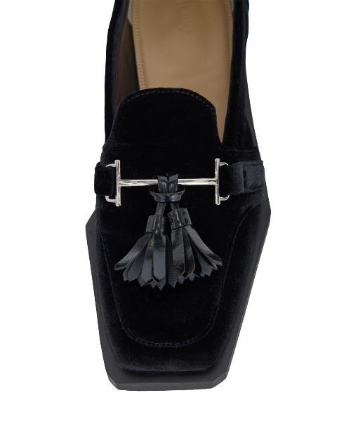 UND ANGULAR SOLE TASSEL LOAFER（ローファー）｜Ameri（アメリ）の