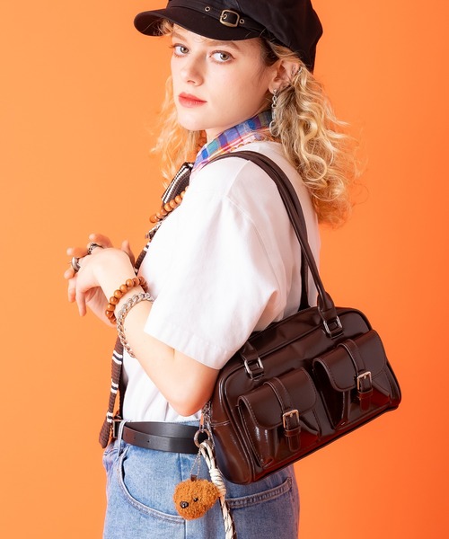 セール】an meets zakka キーホルダー付き合成皮革ロングハンドルミニ