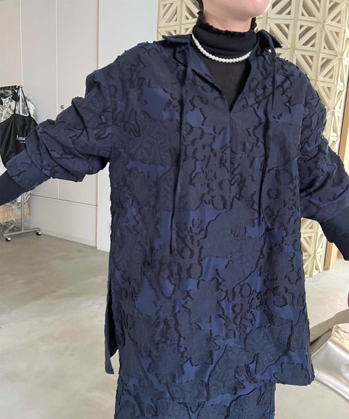 Ameri（アメリ）の「UND BOTANICAL JACQUARD BLOUSE（シャツ/ブラウス
