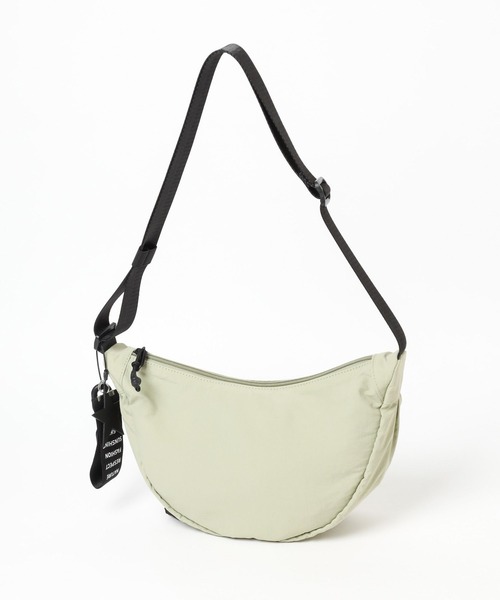 BAYFLOW（ベイフロー）の「チャームツキハーフムーンショルダー