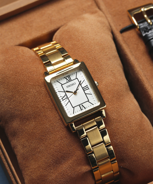 Spick & Span（スピックアンドスパン）の「Spick & Span × HIROB