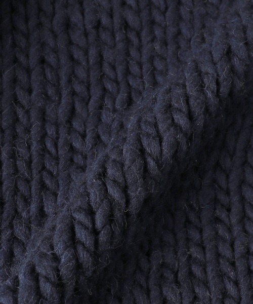 ETRE TOKYO（エトレトウキョウ）の「スタンドネックハンドニット