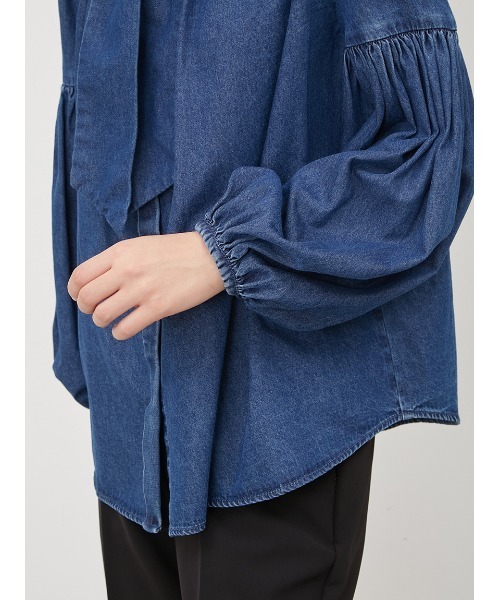 Mila Owen（ミラオーウェン）の「ボウタイ付き袖ボリュームデニム