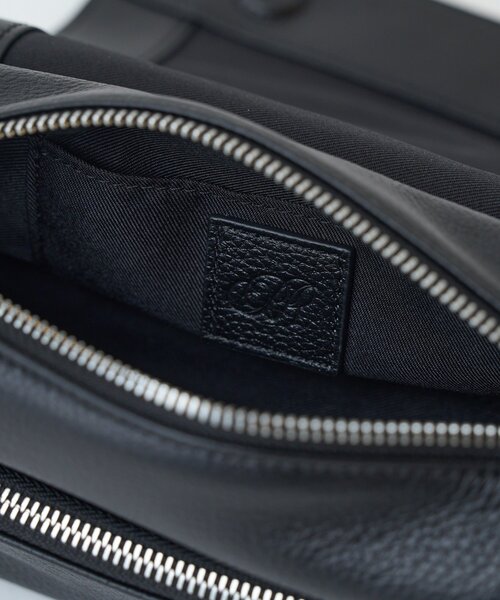 本革》ミニレザーボディバッグ（ショルダーバッグ）｜BEARDSLEY