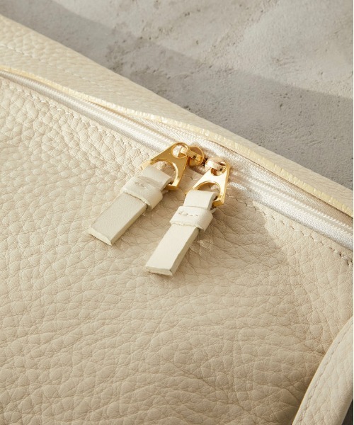 ITTI（イッチ）の「【LA PEAU DE GEM×ITTI】ショルダーレザーバッグ