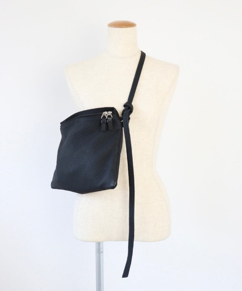 ITTI（イッチ）の「【LA PEAU DE GEM×ITTI】ショルダーレザーバッグ
