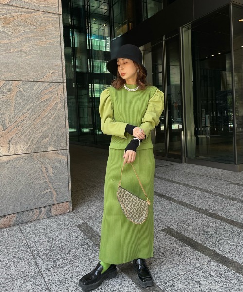 Ameri（アメリ）の「WAVE CUTTING PLATFORM LOAFER（ローファー）」 - WEAR