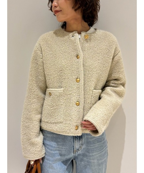 Mila Owen（ミラオーウェン）の「金釦ノーカラーコンパクトラメニット