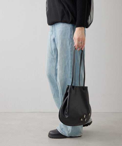 セール】《軽量290g/本革/2way》カフェパーツチャーム付き巾着バッグ