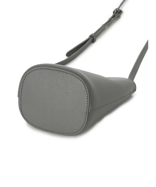 Mila Owen（ミラオーウェン）の「キーモチーフマイクロバケットバッグ