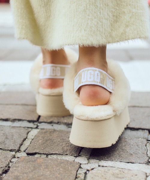 UGG（アグ）の「W FUNKETTE 1113474-MDSD（サンダル）」 - WEAR