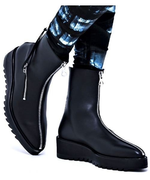 CIVARIZE（シヴァーライズ）の「『CIVARIZE』フロントジップシャーク