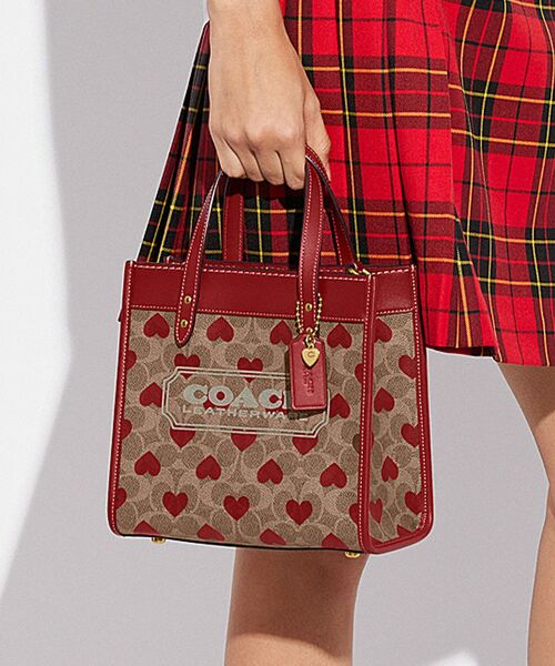 COACH（コーチ）の「【オンライン限定】フィールド トート 22