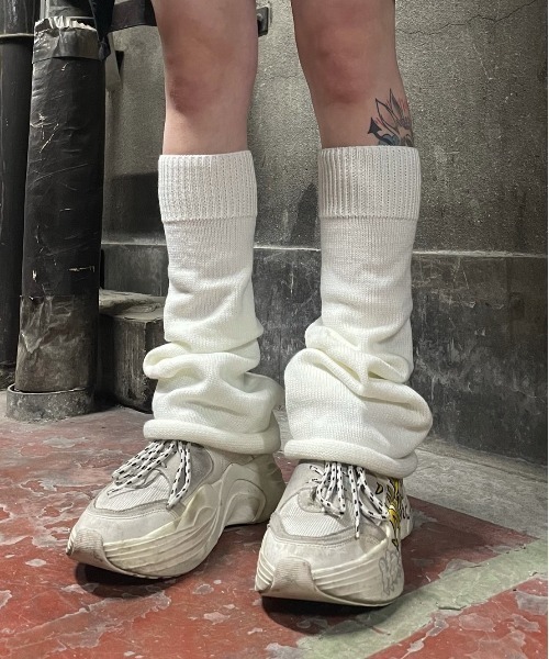 XU（エックスユー）の「【Never mind the XU】boots cut leg warmer