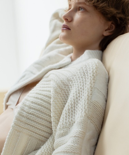 leinwande（ラインヴァンド）の「Intarsia Cable Cardigan