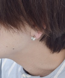 e.m.｜イーエムのピアス（片耳用）（ジルコニア）通販 - ZOZOTOWN