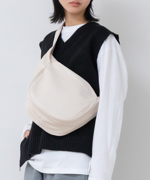 セール】ラウンド型クロスボディバッグ/ブラック ホワイト アイボリー