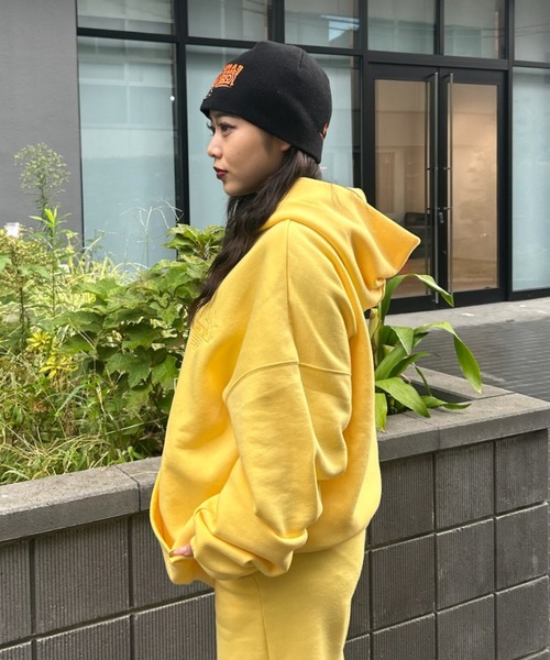 INTER FACTORY（インターファクトリー）の「AINA - ロゴ入りパーカー