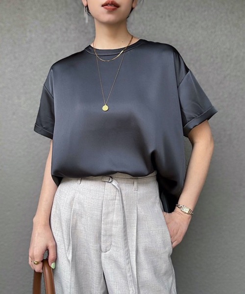 バックジップサテンTブラウス（シャツ/ブラウス）｜Emma Taylor（エマ