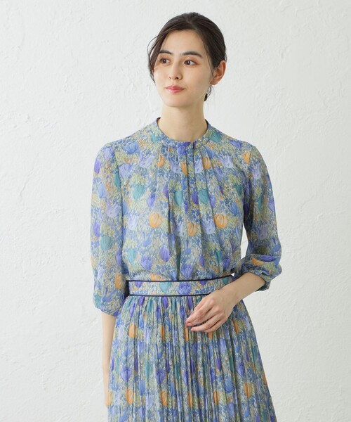 amaca（アマカ）の「【LIBERTY】AMALIA TULIPスタンドカラーブラウス