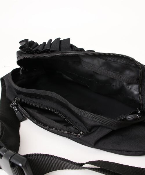 gomme（ゴム）の「フリルデコボディーバッグ（ボディバッグ/ウエスト