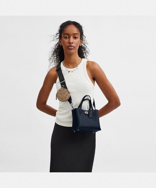 COACH（コーチ）の「ウィロウ トート バッグ 18（ショルダーバッグ