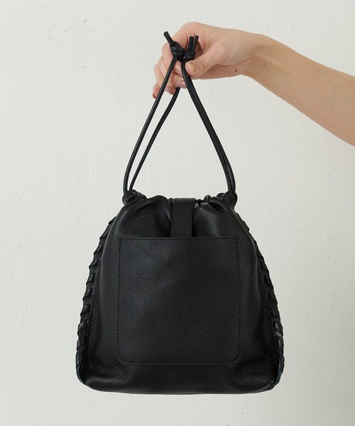 ear PAPILLONNER（イアパピヨネ）の「バックル巾着ショルダーバッグ S