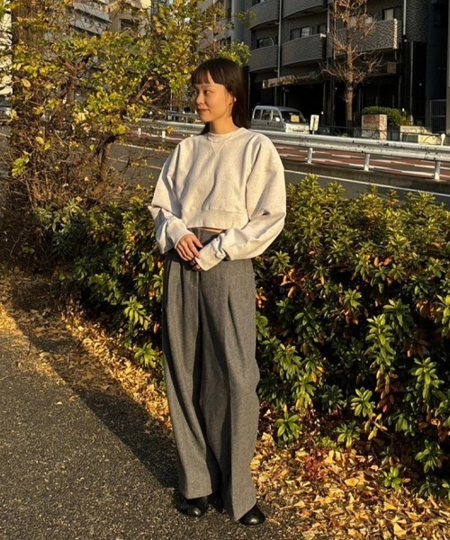TODAYFUL（トゥデイフル）の「Cropped Sweat Pullover（スウェット