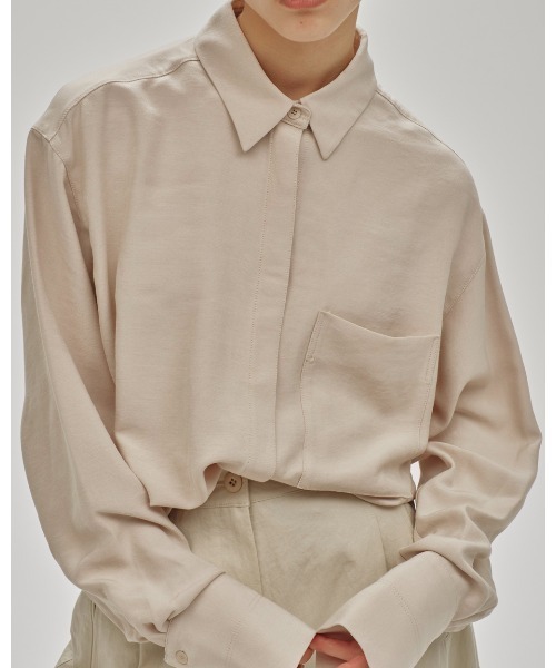 TODAYFUL（トゥデイフル）の「Backsatin Pocket Shirts（シャツ