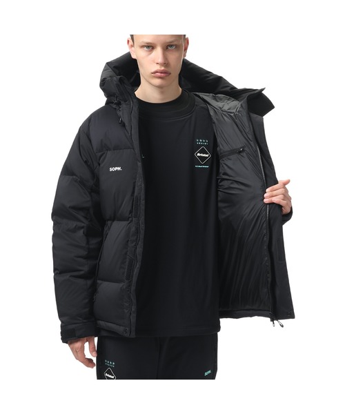 F.C.Real Bristol（エフシーレアルブリストル）の「TOUR DOWN PARKA