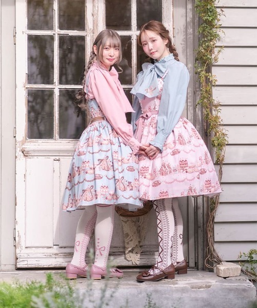 axes femme kawaii（アクシーズファムカワイイ）の「お菓子の家柄