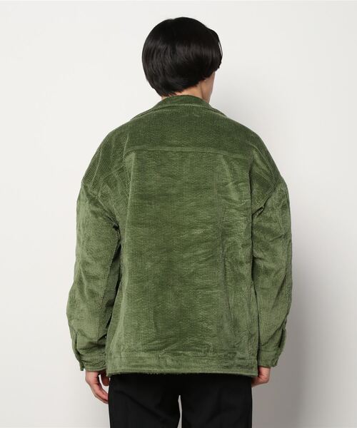 adidas（アディダス）の「オーバーサイズ リバーシブル コーデュロイ