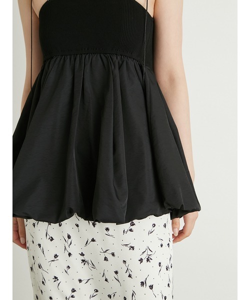 LILY BROWN（リリーブラウン）の「バルーンペプラムニットキャミソール