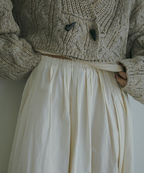 ETRE TOKYO（エトレトウキョウ）の「ミックスヤーンショートニット