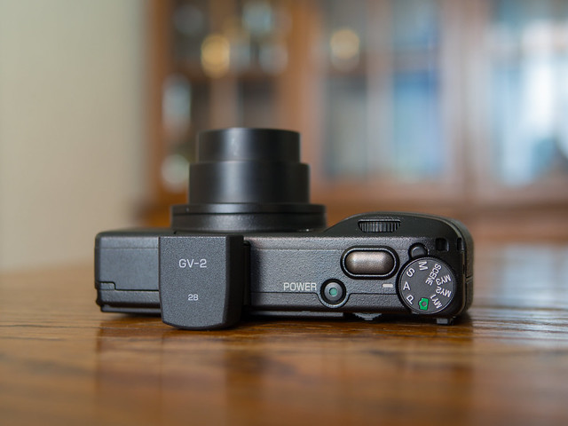Blast from the past – Ricoh GR Digital III REVIEW – Big Street Guns