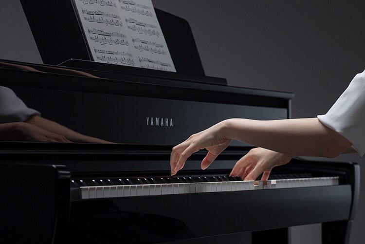 CLP-765GP - Présentation - Clavinova - Produits - Pianos - Yamaha