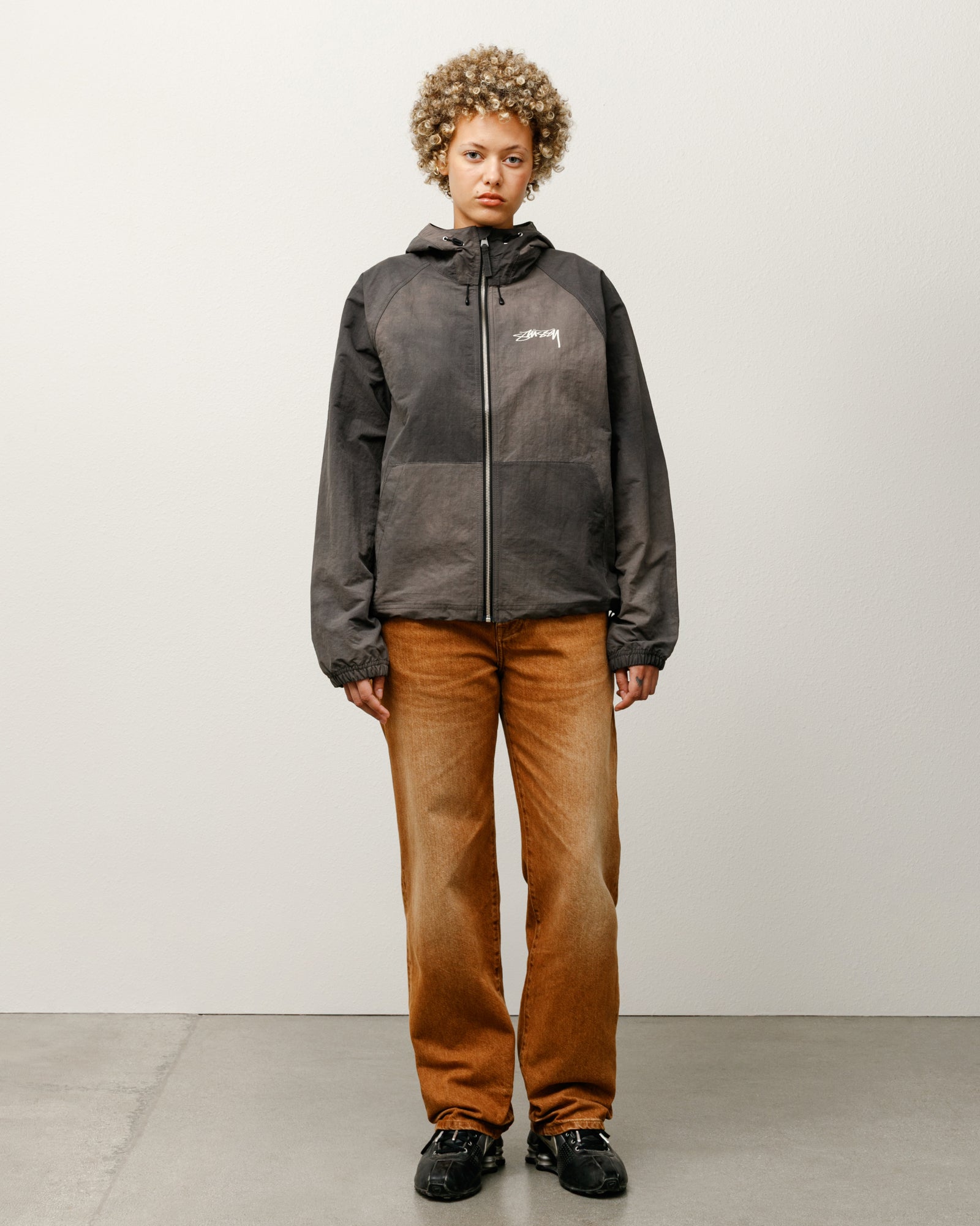 Beach Shell Wave Dye – Black | Outerwear | Stüssy Canada