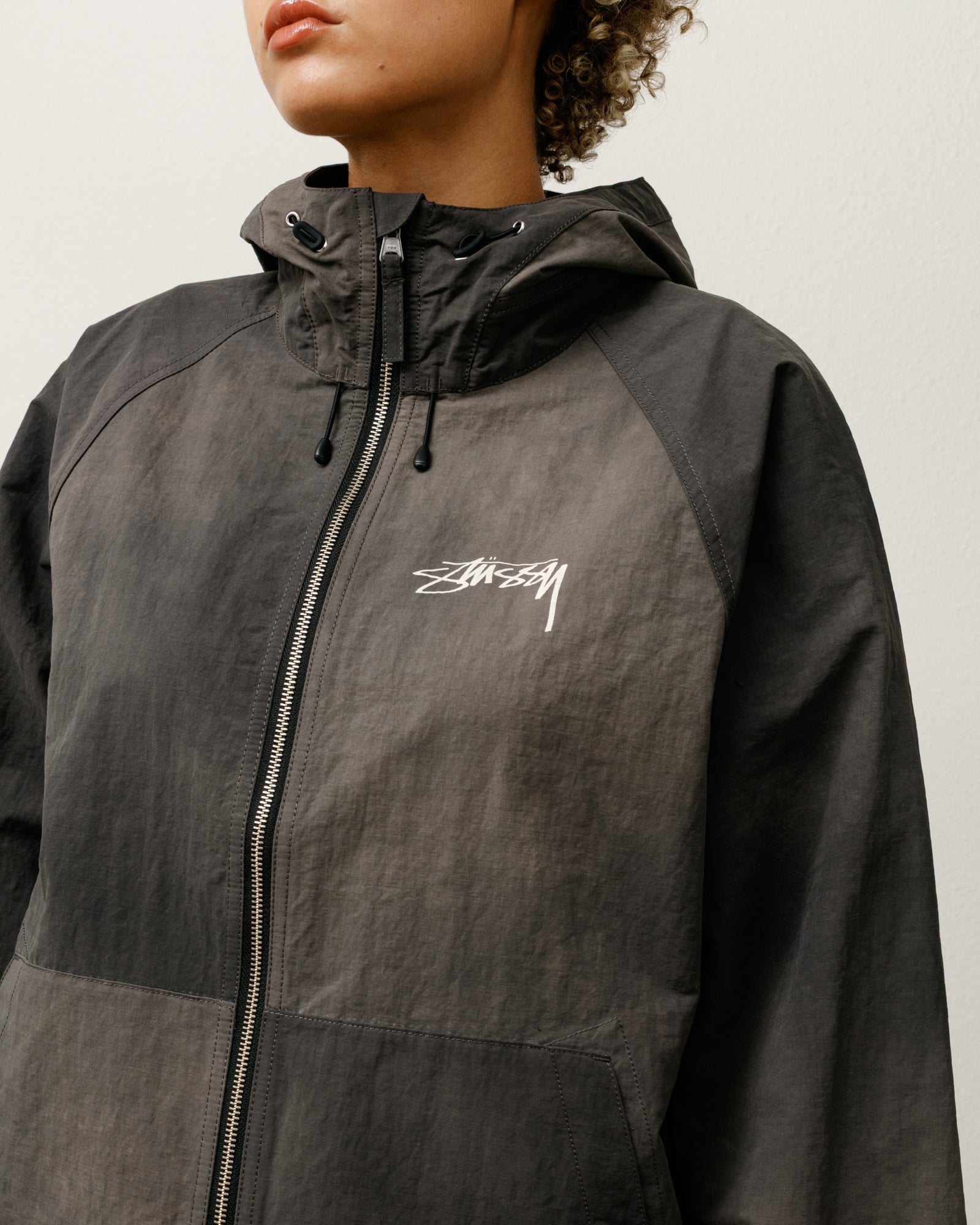 Beach Shell Wave Dye – Black | Outerwear | Stüssy Canada