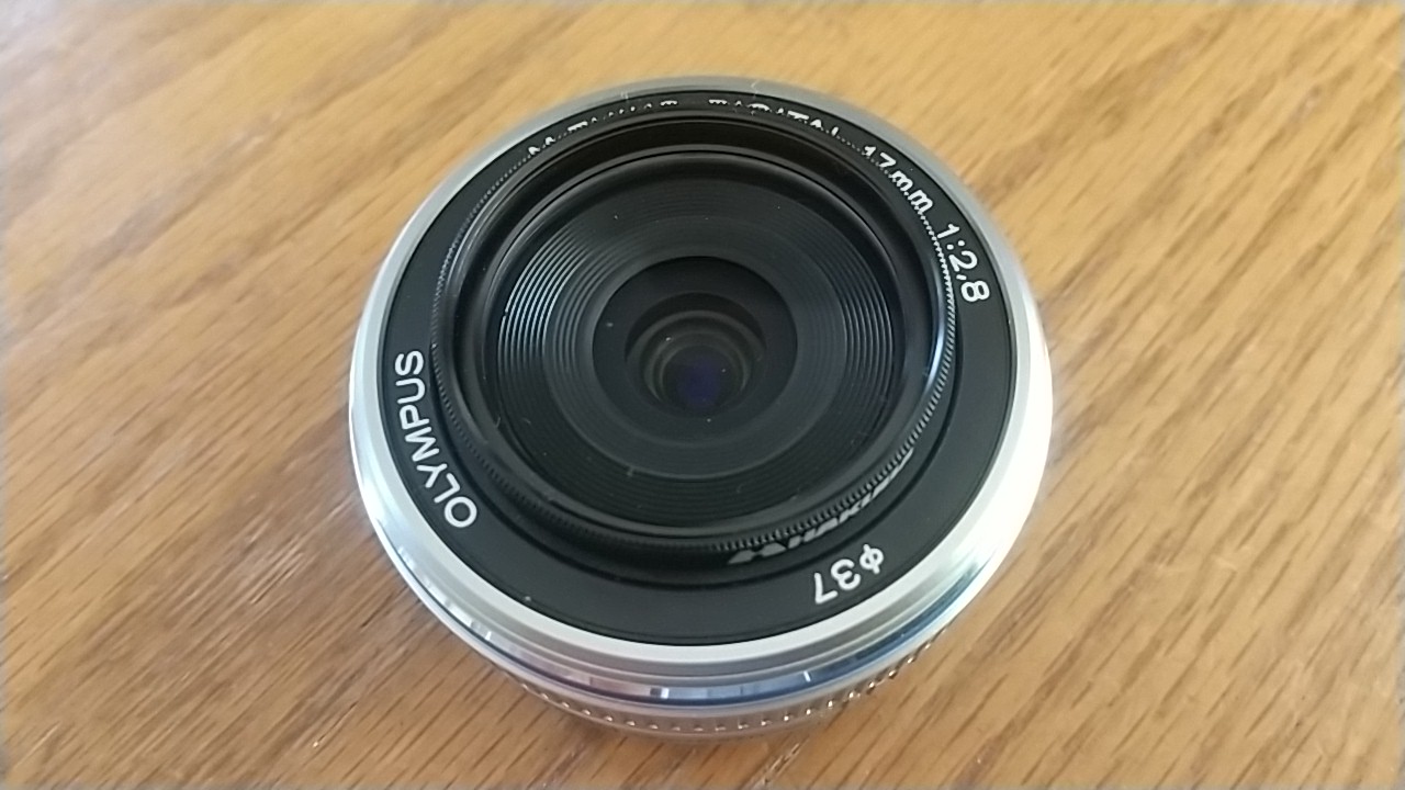 OLYMPUS M.ZUIKO DIGITAL 17mm F2.8 レンズ オリンパス（OLYMPUS） 単