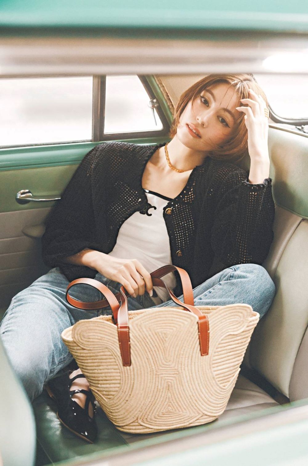 セリーヌ新作】限定バッグやサンダルなど、レトロかわいい夏小物を大