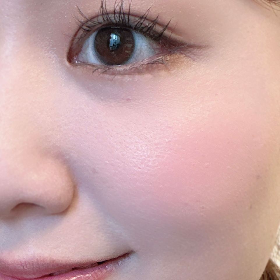 コスメお試し】パケ買い必至♡YSLの新作チーク全色お試し - CanCam.jp