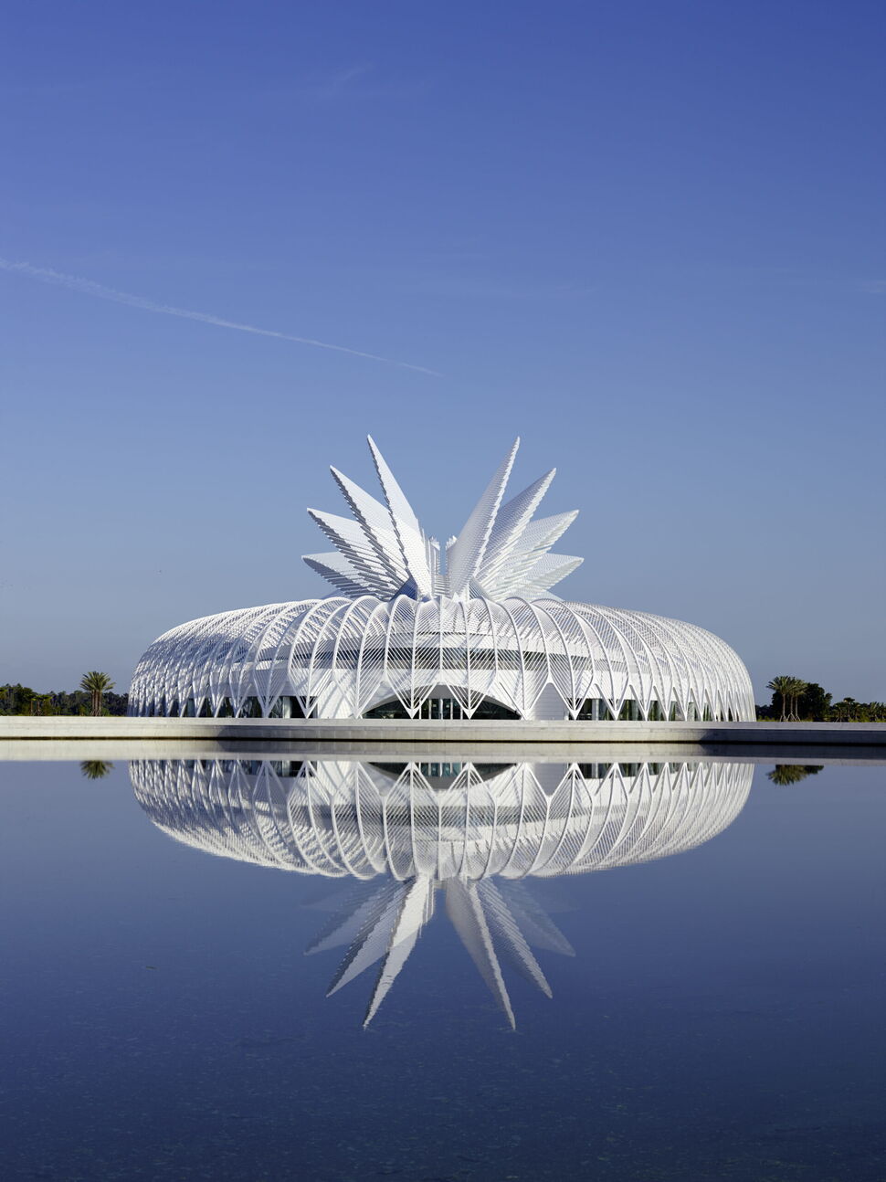 The Fusion of Art and Engineering: Santiago Calatrava's Iconic