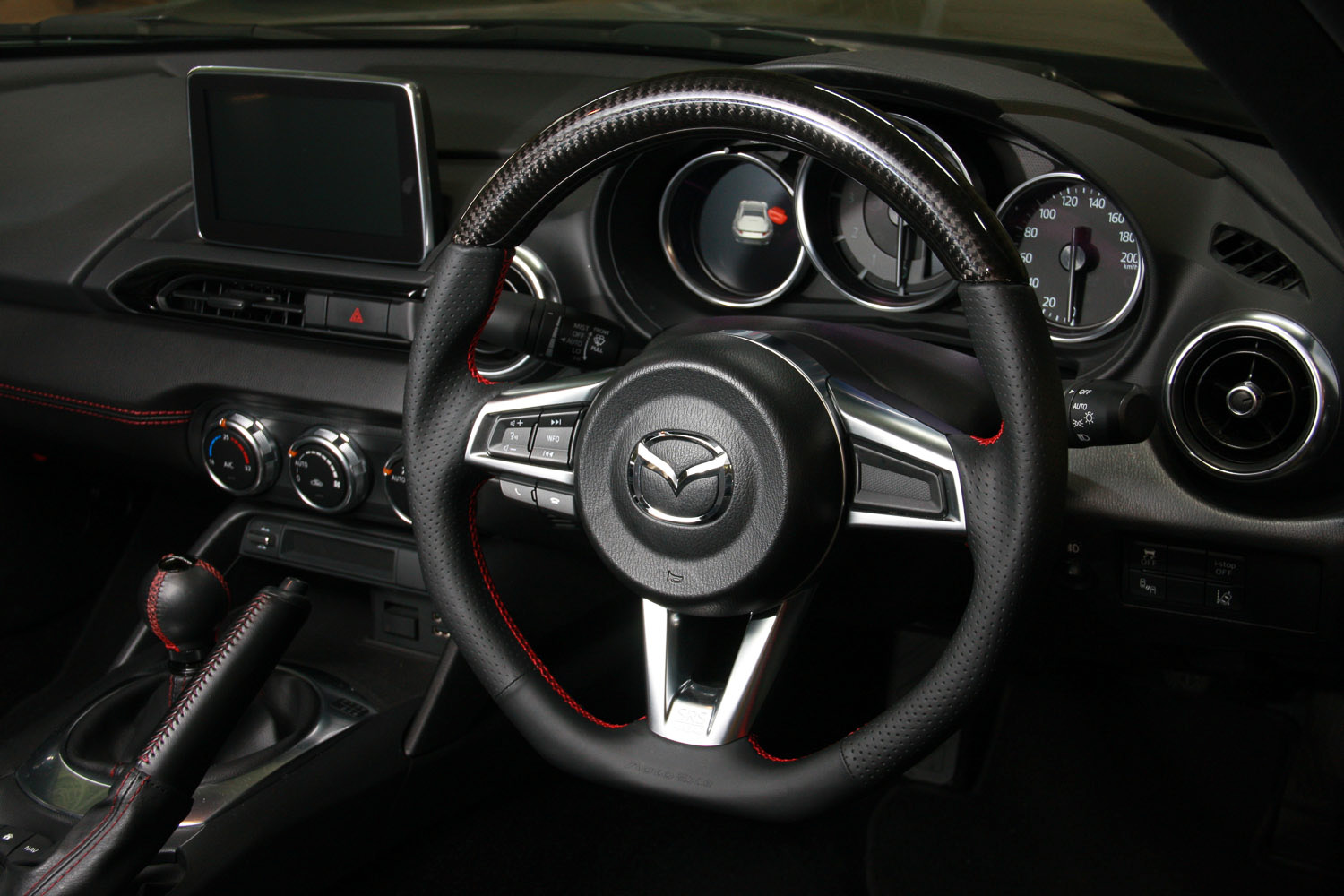 オートエクゼ、NDロードスター用「スポーツステアリングホイール