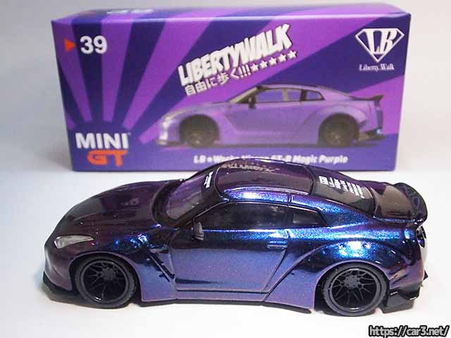 MINI GTの1/64LB-WORKS・日産R35 GT-Rマジックパープルはマジョーラ的