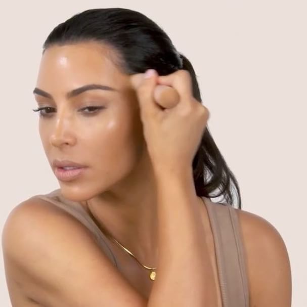 KKW BEAUTY CRÈME CONTOUR AND HIGHLIGHT KIT LIGHT | ATELIER RAISIN