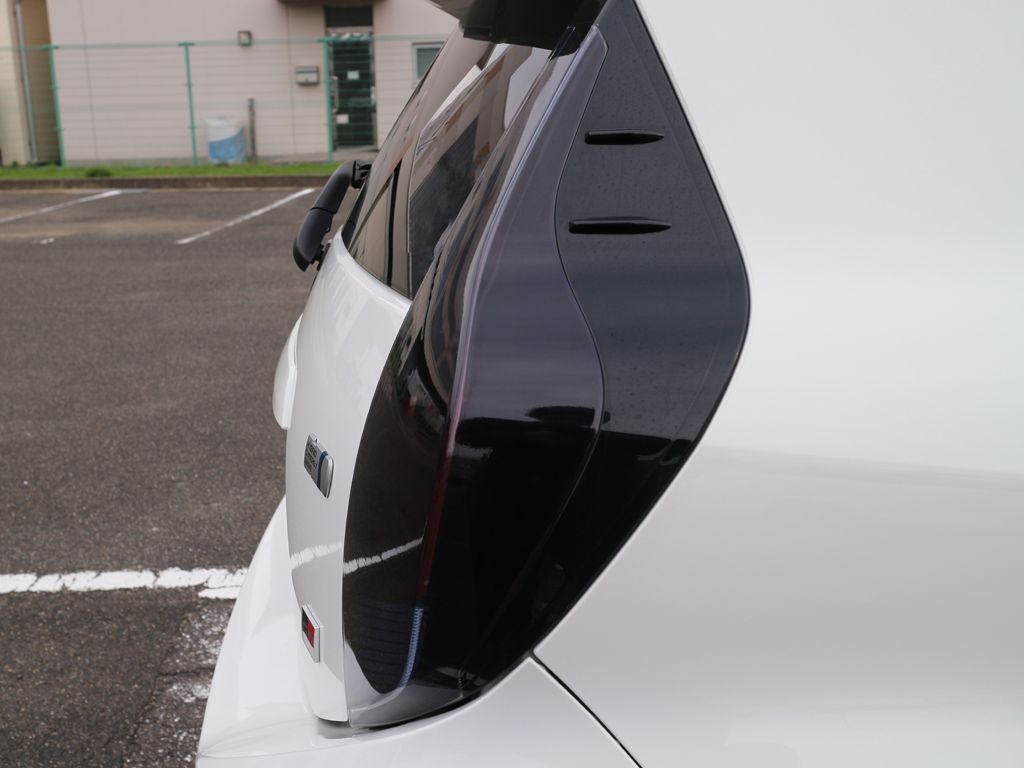 Tint+ トヨタ アクア NHP10 中期 テールランプ 用 Type2 (スモーク